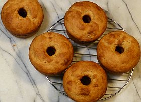 Banana nut bread muffins