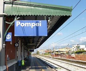 Pompei Rail Station