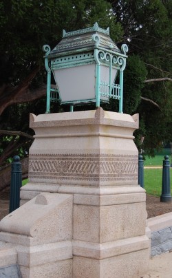 U.S. Capitol lanterns