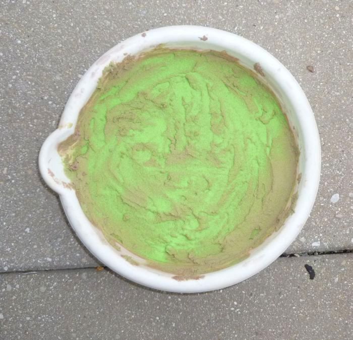 Green sand enhances visualization