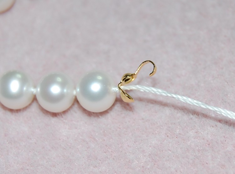 Pearl Necklace Clamshell tip