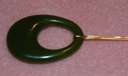 Fitting the wire to the jade pendant